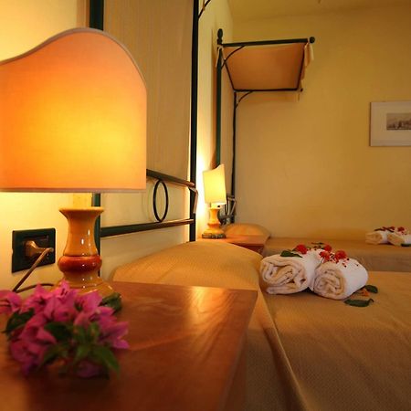 Marina Del Marchese Beach Resort Botricello Dış mekan fotoğraf