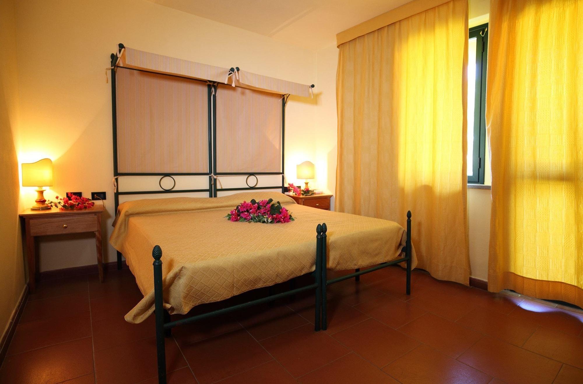 Marina Del Marchese Beach Resort Botricello Dış mekan fotoğraf
