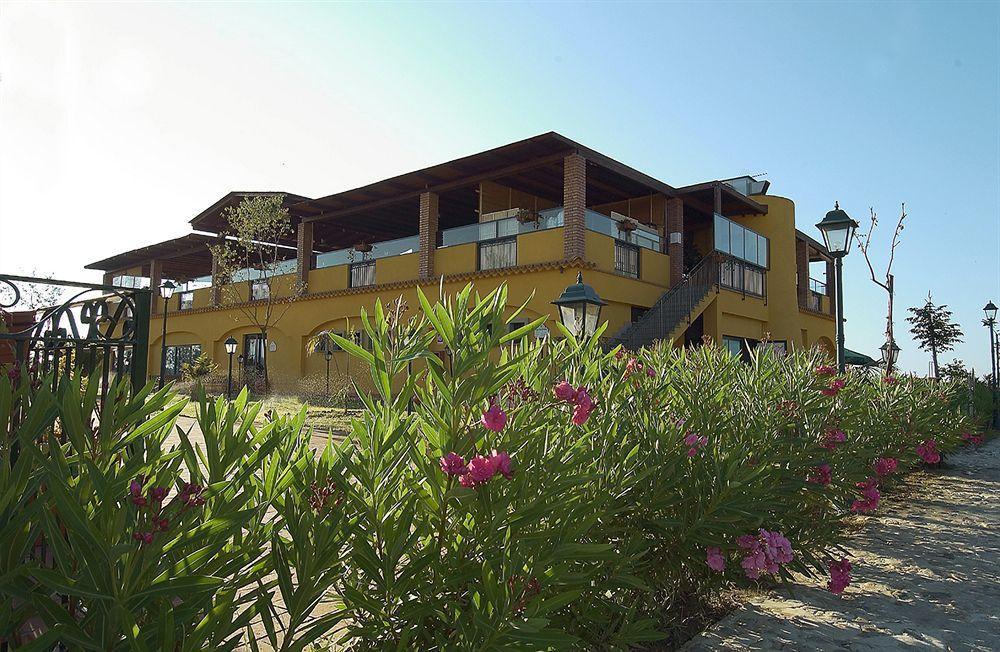 Marina Del Marchese Beach Resort Botricello Dış mekan fotoğraf